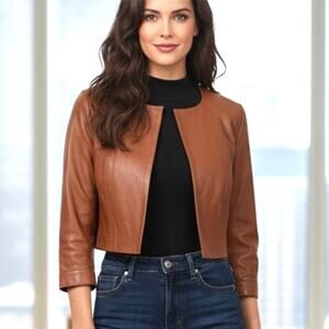 NWOT Cropped Caramel Tan Jacqui Demkiw White Suede Leather Jacket Size XS, 2/4